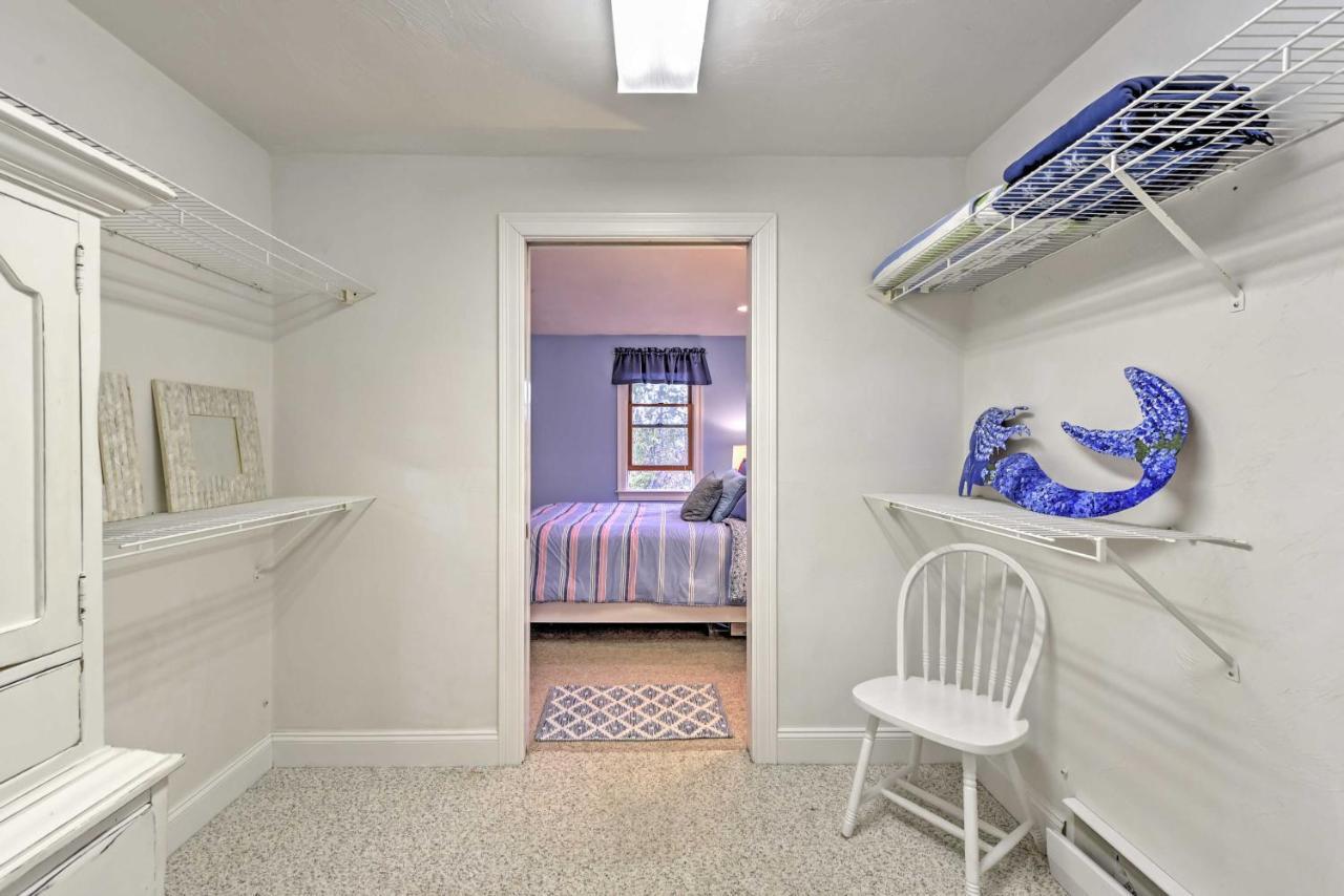 Nautical Bourne Apartment - 2 Mi To Monument Beach 외부 사진