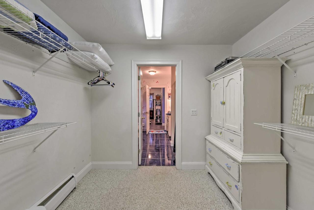 Nautical Bourne Apartment - 2 Mi To Monument Beach 외부 사진